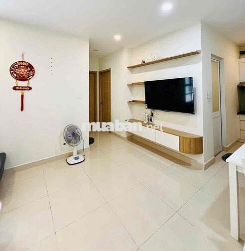 Cần bán 2PN và 2WC; Loại 62m2. Giá bán đầy đủ nội thất Chỉ 2,350 tỷ