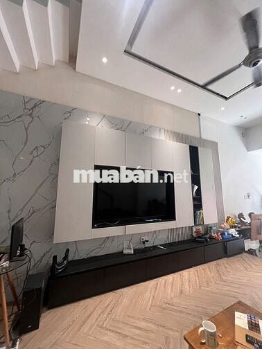 Cho thuê nhà mặt tiền đường khu bờ sông HBC- 5x18m -nhà mới - nội thất