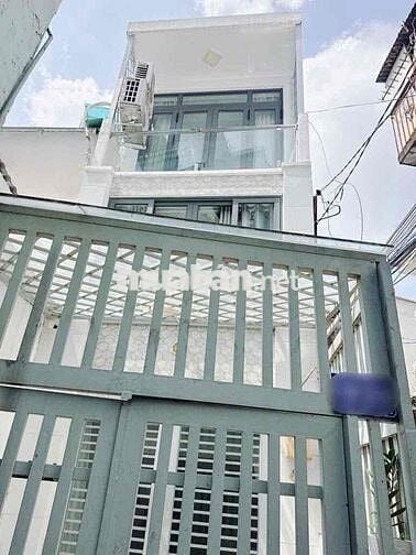 Thuê Nhà Đẹp Nguyên Căn Vĩnh Hội Q4