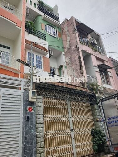 VƯỜN LÀI - KHU VIP TÂN PHÚ - GIÁP TÂN BÌNH - THUẬN TIỆN  VÔ TRUNG TÂM