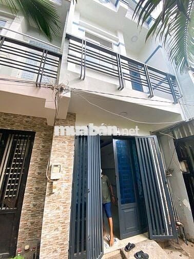 Nhà phố trệt lầu tại UB xã Phước Kiển. Sh công chứng ngay