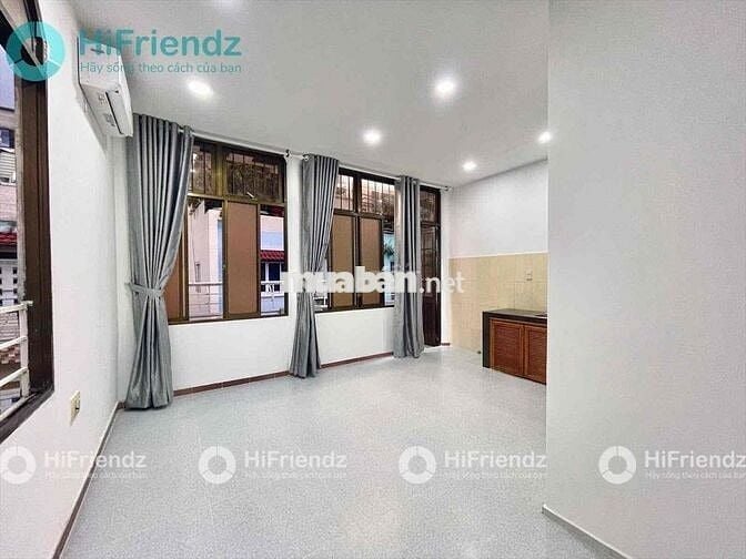 STUDIO BAN CÔNG - CỬA SỔ TRỜI GẦN CHÁN CẦU KIỆU