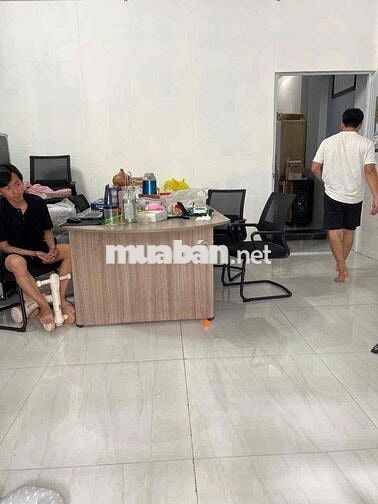 Cho thuê 5 x22-2 lầu -4 phong -sân phơi -dg xe hơi -Xat chợ Đại hải