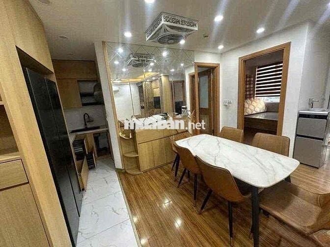 Chung Cư 122 Vĩnh Tuy 68m 2PN mới đẹp full nội thất