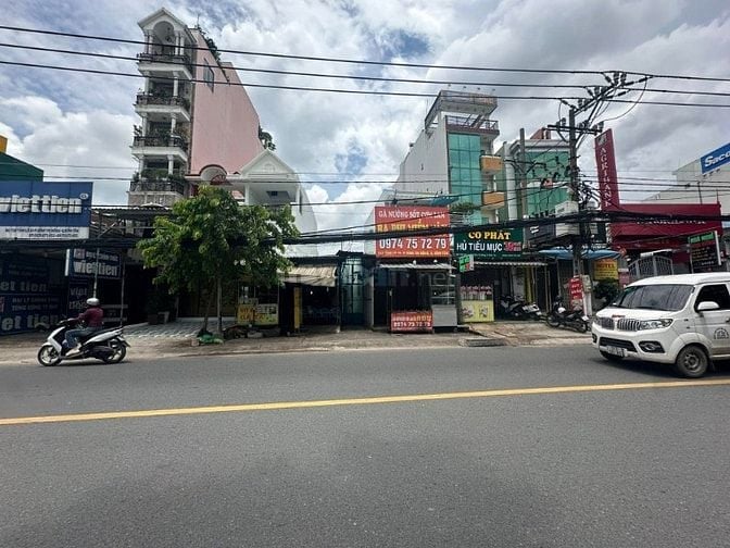 Bán nhà MT Tỉnh Lộ 10, DT 8 x 28m, cấp 4, giá 25 tỷ (Tín Hưng)