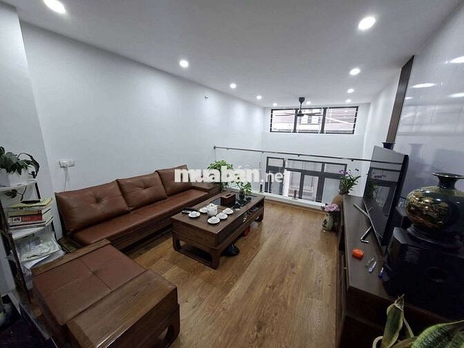 VIP Nguyễn Lương Bằng, diện tích 33m2, 6 tầng, mặt tiền 4m, giá 15 tỷ