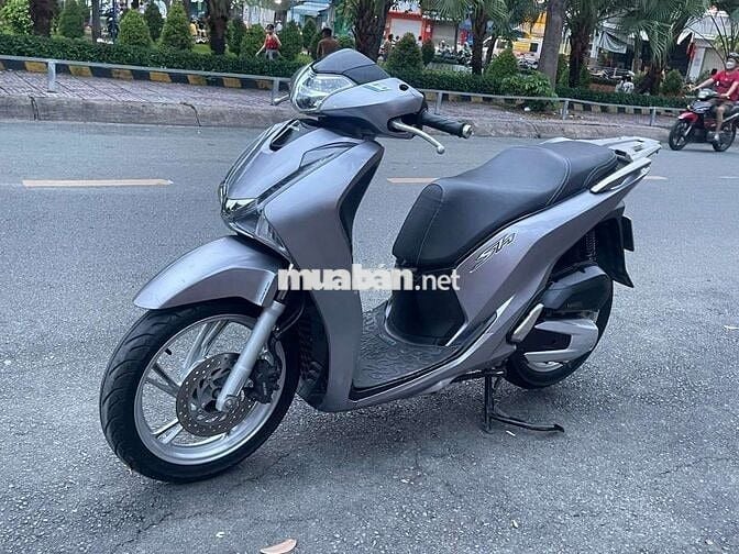Honda SH 125 2018 mới 90% Bstp chính chủ