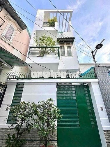 Giáp Quận 1, DT lớn 90m2, nhà 3 tầng 3PN, Hoàng Hoa Thám Bình Thạnh