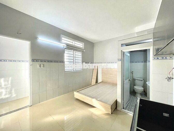 PHÒNG CHO THUÊ FULL NỘI THẤT QUẬN 10 – CMT8 – CÓ THANG MÁY