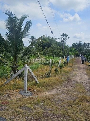 20x41 có 200m2 thổ cư. Đường nhựa ngay KCN . 2,72 tỷ