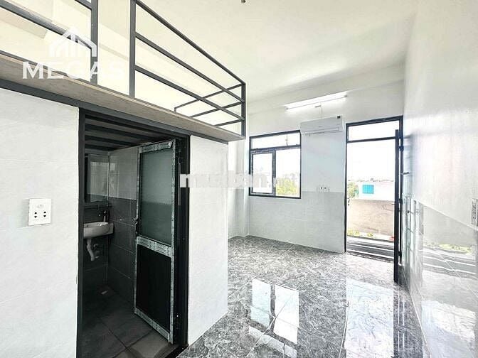 ✅ Phòng Cửa Sổ Lớn 30m2 - Sẵn Máy Lạnh, Tủ Đồ ✅ Cvpm Quang Trung