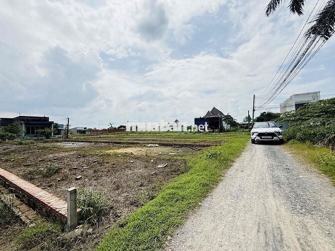 ĐẤT TRUNG TÂM ĐỨC HOÀ – DT: 159m2 ( 5 X 32 ) - FULL THỔ - SỔ HỒNG RIÊN