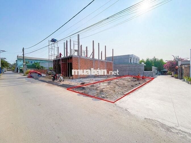 Kẹt Tiền Nên Cần Bán Lô Gốc 2 Mặt Tiền Gần Đường Đồng Khởi Trước Tết