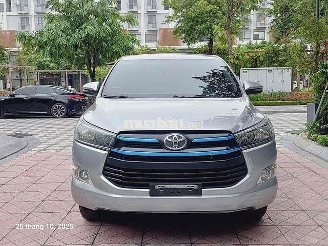 Toyota Innova 2019 2.0E - 100000 km