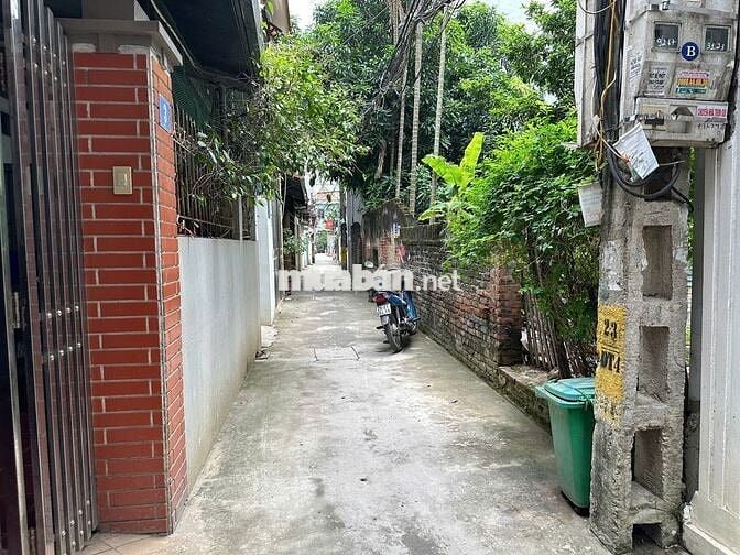 Chính chủ cần bán: 56m2 đất vuông vắn cổng làng Di Trạch. MT 4m