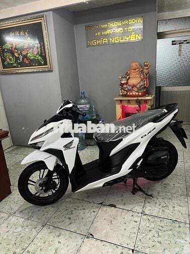 Vario 150 2018 trắng bóng