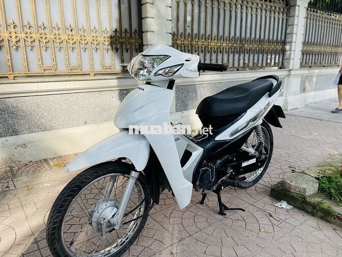 HONDA WAVE A 110 TRẮNG CHÍNH CHỦ 2024