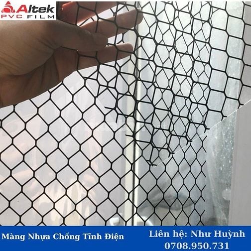 màng pvc mắt cáo - giải pháp chống tĩnh điện hiệu quả