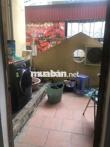 Cho thuê nhà riêng 2,5 tầng trong hẻm 9 ngõ 154 Ngọc Lâm