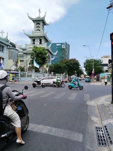 BÁN NHÀ MẶT TIỀN ĐƯỜNG LÊ VĂN SỸ QUẬN PHÚ NHUẬN 