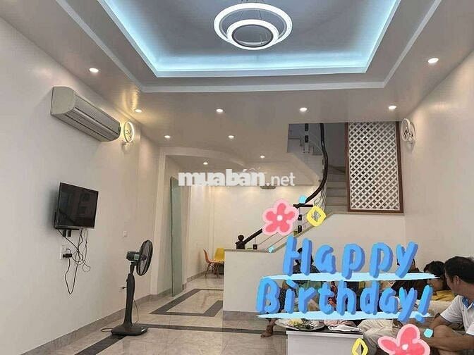 Cho Thuê Nhà Ngọc Thụy Long Biên 55m 3 Ngủ Ô TÔ Để Miễn Phí Giá 13 Tri