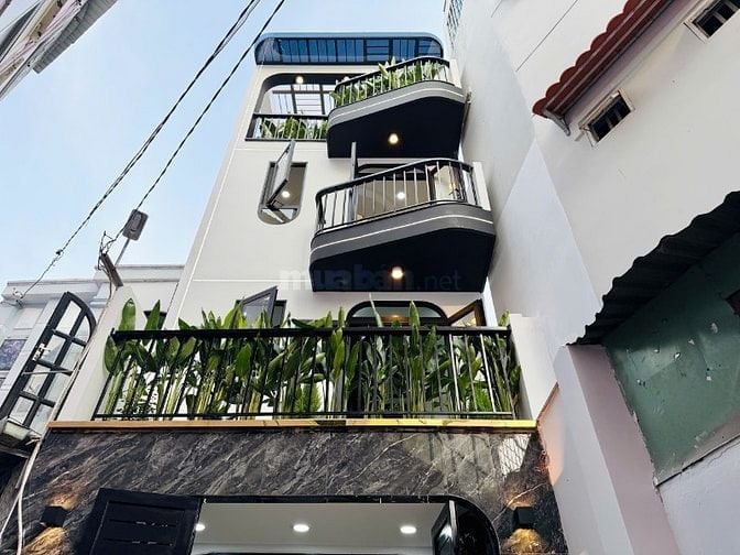 CHÍNH CHỦ BÁN NHÀ ĐẸP MỚI XÂY ĐÚC 3 LẦU HẺM ĐẸP KHU TRUNG TÂM