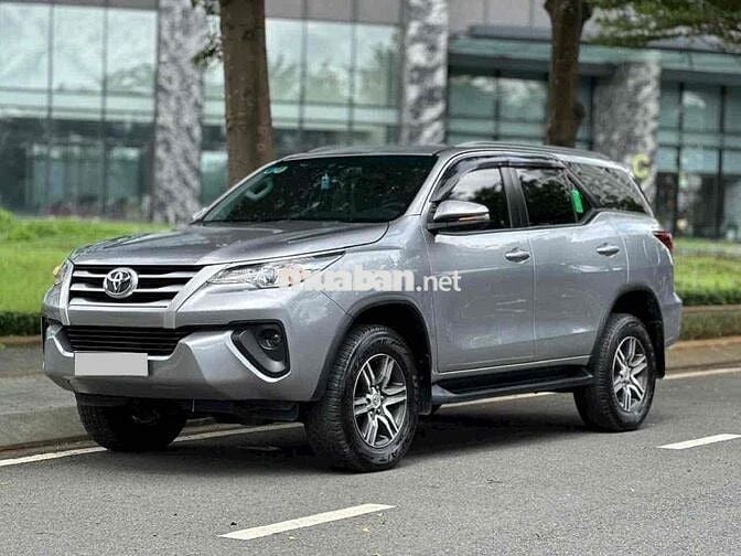 Toyota Fortuner 2018 2.4G 4x2 - 49000 km