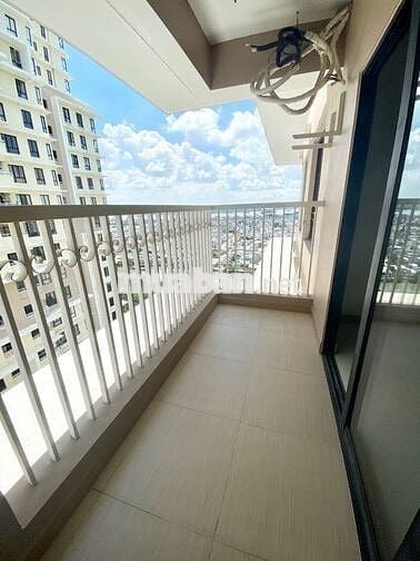 Bán căn hộ 89m2 =3PN-2WC, view sông thoáng mát.Giá 3 tỷ 670