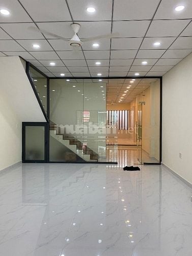 Cho thuê nhà mới 100% MT Đào Duy Anh, 5x24m, Trệt 2L. Giá 50tr