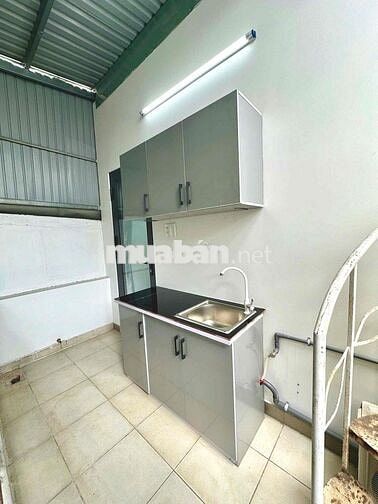 BAN CÔNG TÁCH BẾP FULL NỘI THẤT NGAY SÂN BAY TÂN SƠN NHẤT