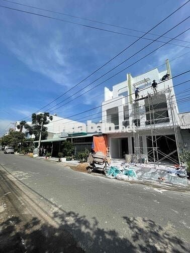 nhà sổ riêng hoàn công giá rẻ phường bửu long. dt 80m2 đường rộng 8m