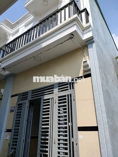 Nhà nguyên căn 1 trệt 1 lầu Huyện Bến Lức 40m²