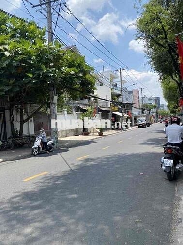 CHDV ngay KCN Sóng Thần ngang LỚN 6.2M 190M2 chỉ 12.7 tỉ