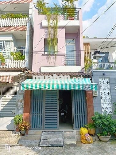 Nhà quang trung 1 sẹc tặng thêm đất