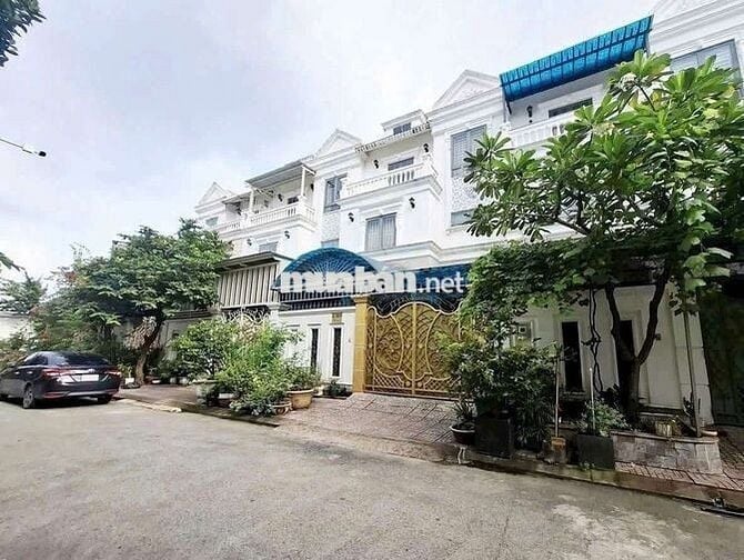 Cho thuê biêt thự hhg phường tx q12 giá 13tr