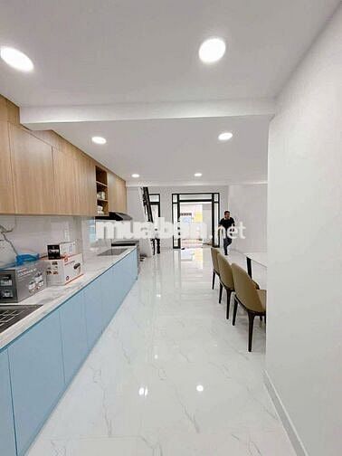 Bán nhà HXH đường Lê Thúc Hoạch, nhà mới, SHR, giá 7.8 tỷ