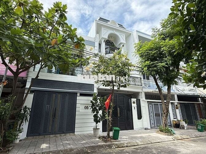 Cần bán nhanh nhà 2 tầng mới đường Đặng Huy Tá