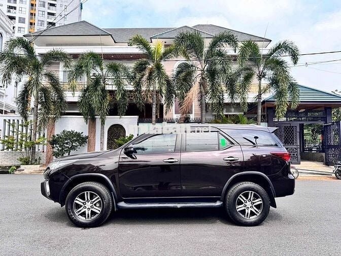Toyota Fortuner 2020 2.4AT 4x2  - 68000 km