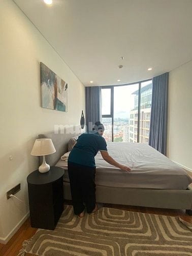 NHÂN VIÊN VỆ SINH CĂN HỘ DỊCH VỤ CAO CẤP