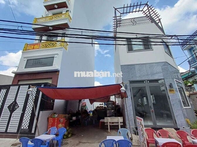 BÁN NHÀ GẦN KHU DU LỊCH ĐẦM SEN,NGAY NGÃ TƯ 4 X.Ã Q TÂN PHÚ