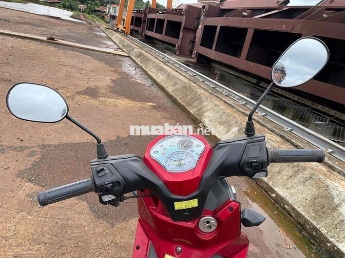 Bán xe máy, nhãn hiệu SYM Loại AMIGO 50 VGI;