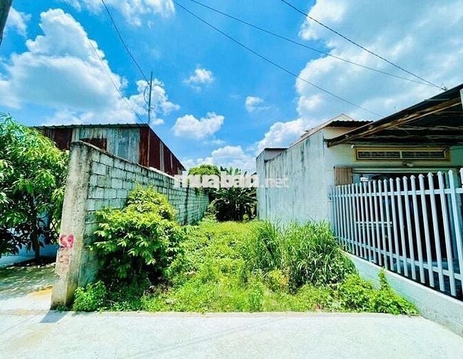 XOAY TIỀN SỬA NHÀ, CÔ HÀ GỬI BÁN GẤP LÔ ĐẤT 152M2 CÁCH SVD CU CHI 500M