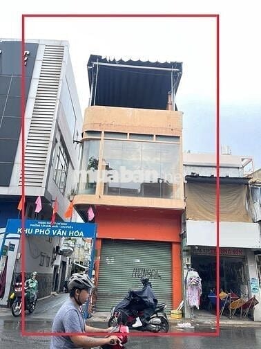 Góc 2 Mặt Tiền Đường Cách Mạng Tháng 8.