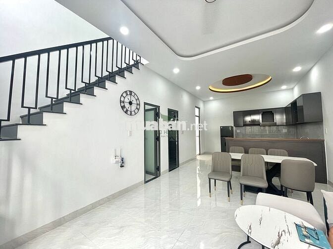 CHO THUÊ NHÀ MỚI XÂY 2 TẦNG  FULL NỘI THẤT PHÍA BẮC NHA TRANG