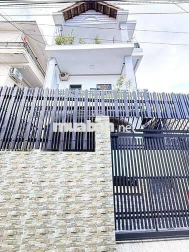 CHO THUÊ BIỆT THỰ ĐẸP MỚI 4 PHÒNG NGỦ GẦN BIỂN KHU VĨNH HOÀ