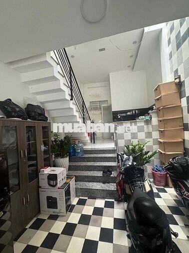 nhà riêng 1 trệt 2 lầu- cách mặt đường quang trung 50m