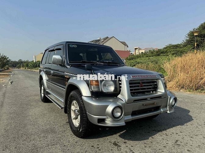 Mitsubishi Pajero 2000 3.0 AT - 225000 km