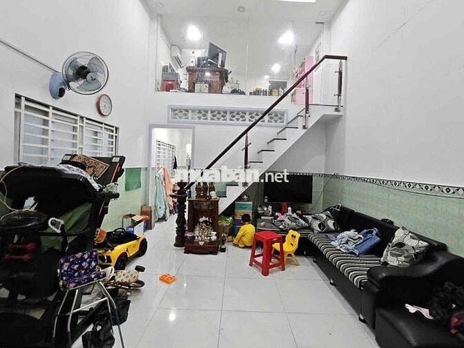 NHÀ ĐẸP GIÁ RẺ 4X12 ĐƯỜNG 6M XE TẢI VÀO NHÀ GẦN CHỢ HIỆP THÀNH