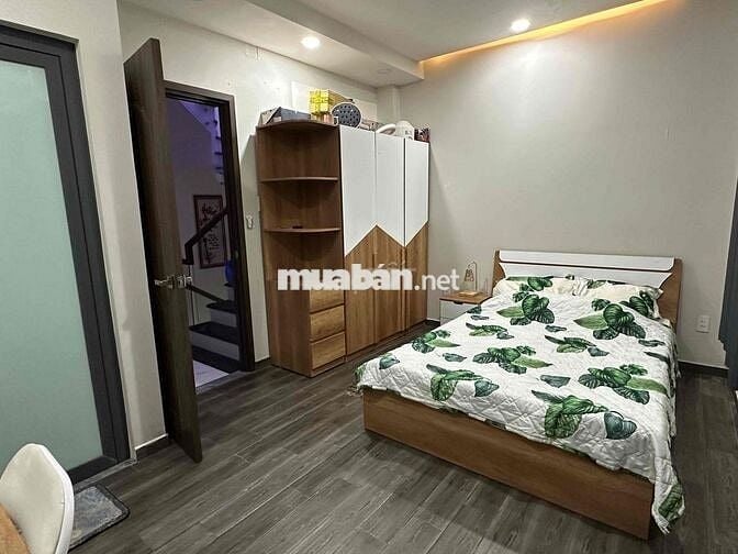 Phòng trọ cao cấp, nằm trong khu biệt lập bảo vệ 24/24 có công viên