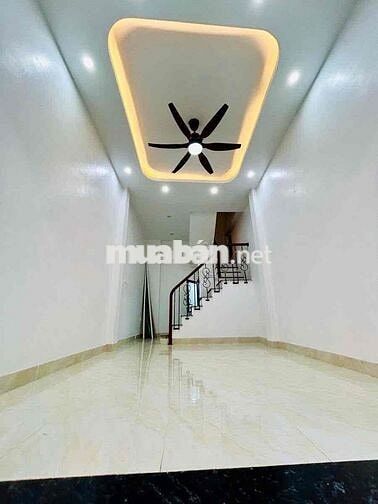 bán nhà mặt phố Chính Kinh- Thanh Xuân, DT: 30m2 chỉ nhỉnh 9 tỷ
